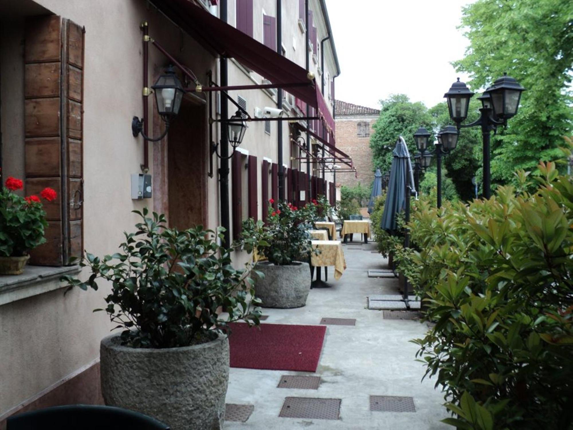 Albergo La Bersagliera Noventa di Piave Esterno foto