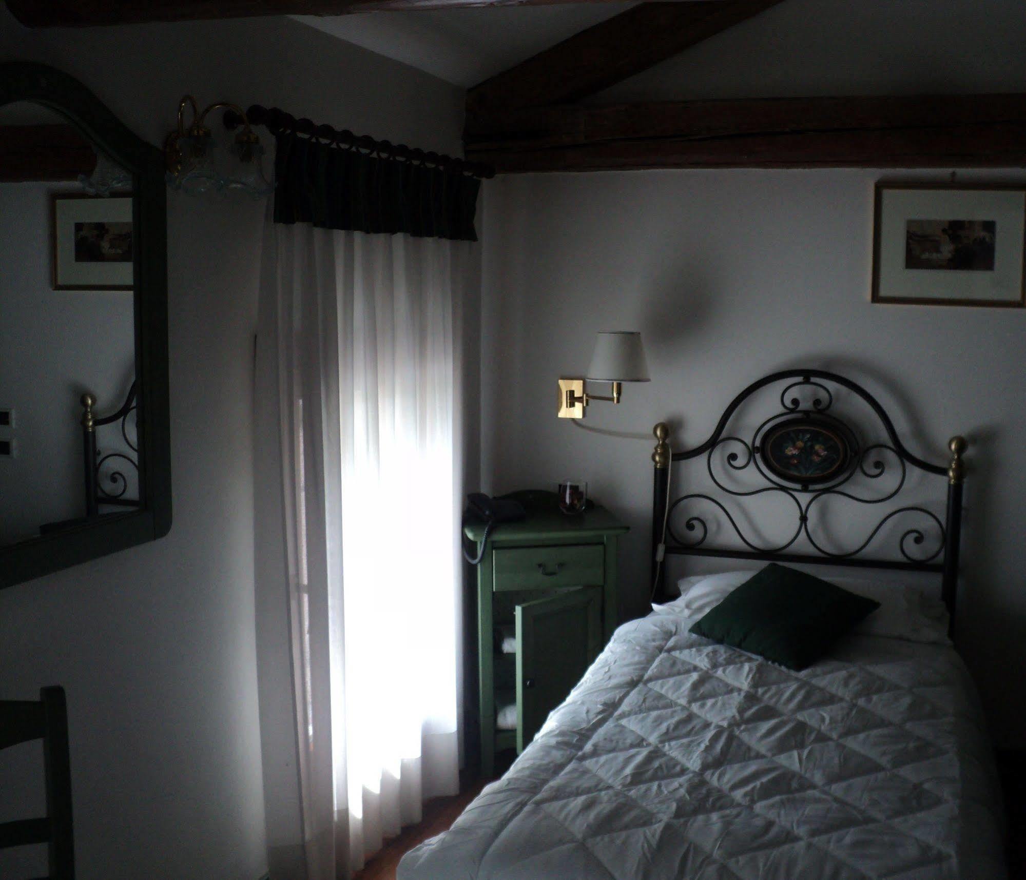 Albergo La Bersagliera Noventa di Piave Esterno foto