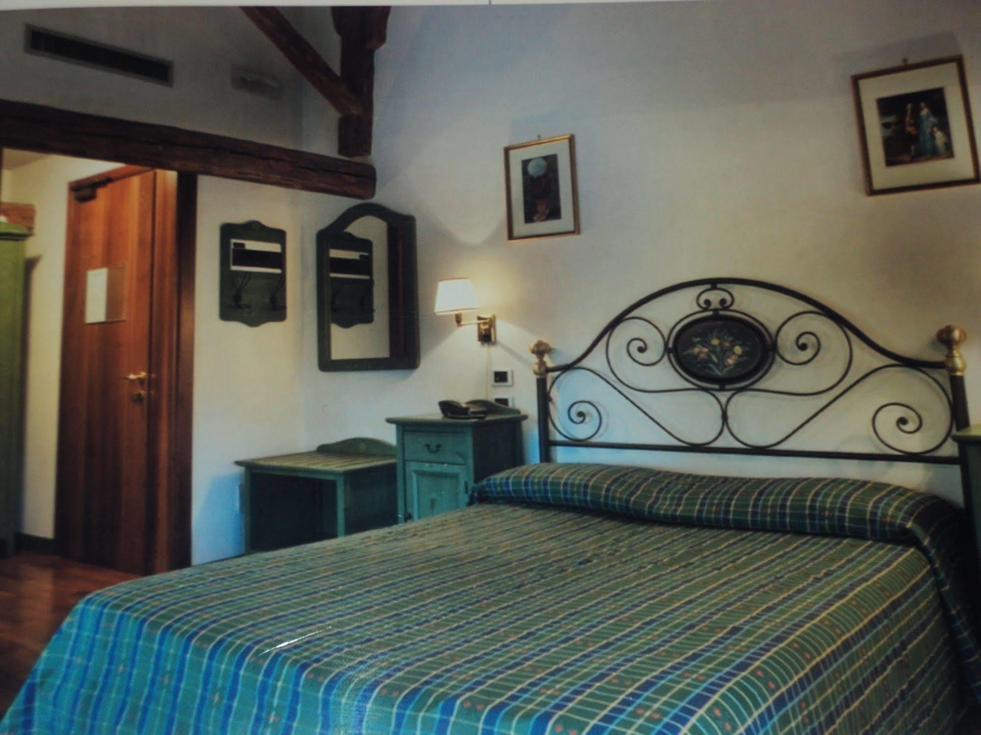 Albergo La Bersagliera Noventa di Piave Esterno foto