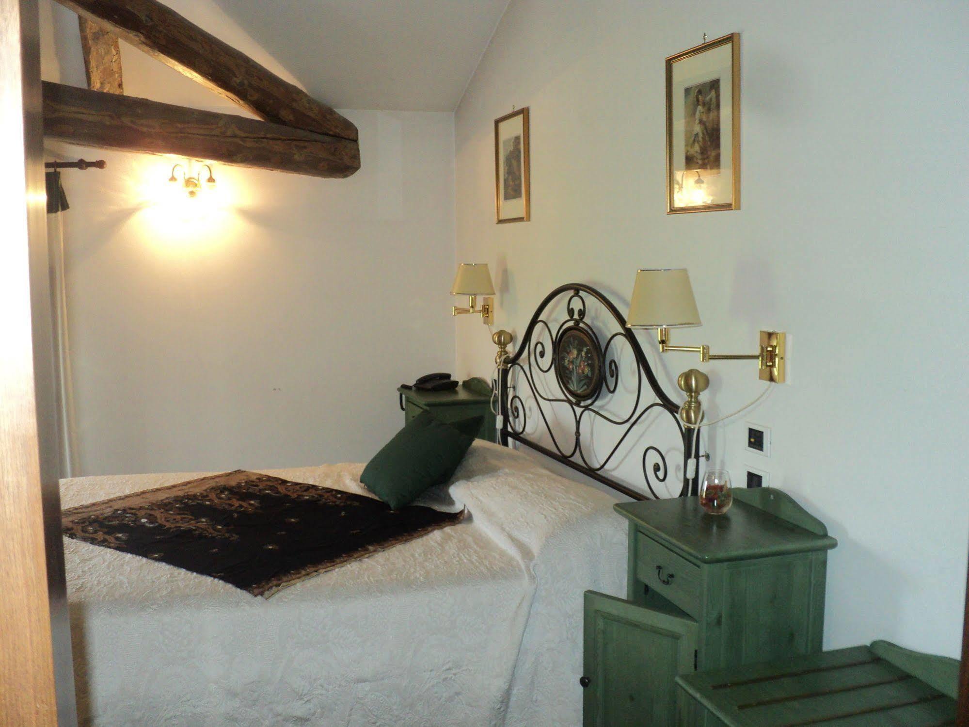 Albergo La Bersagliera Noventa di Piave Esterno foto