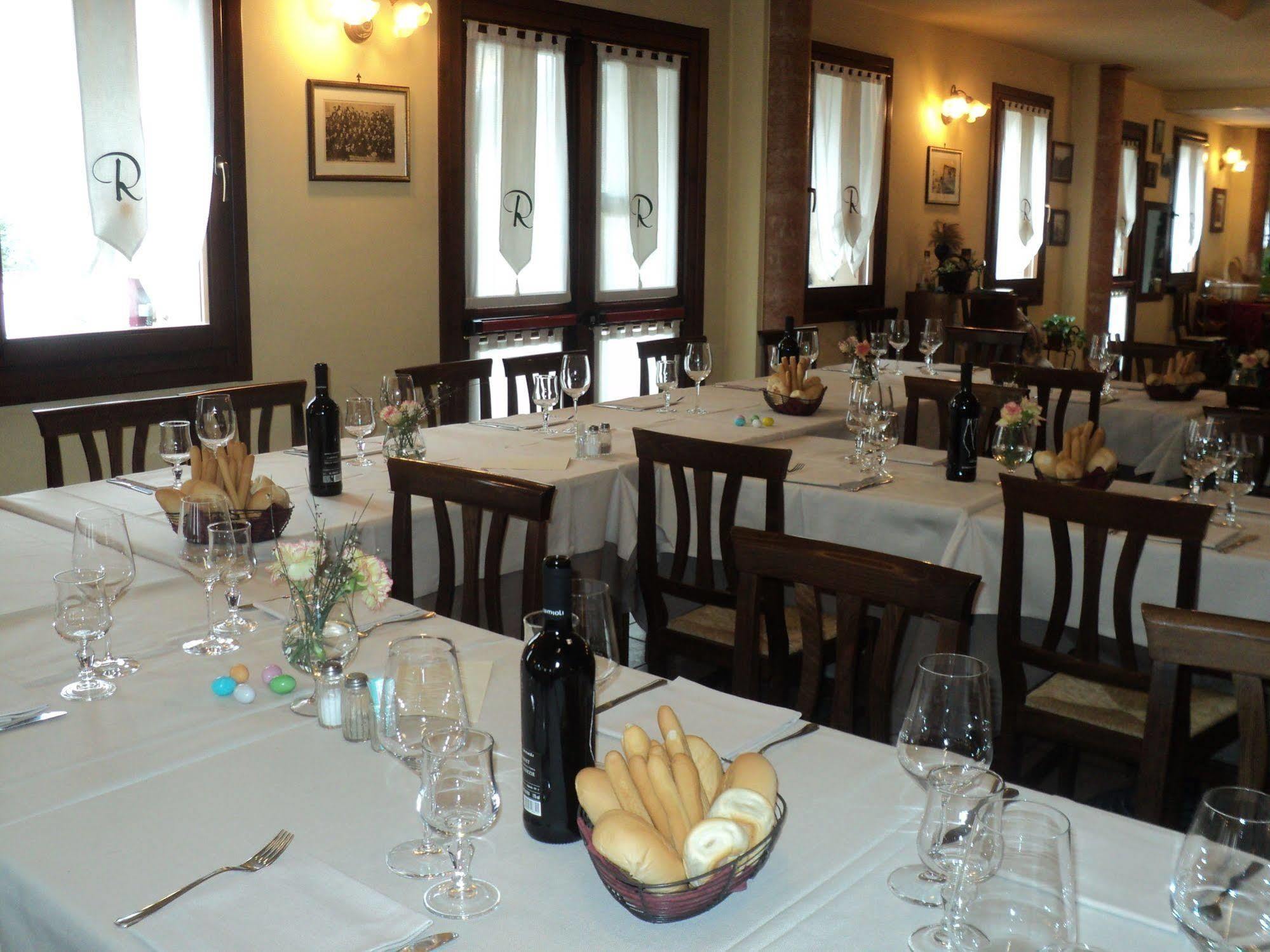 Albergo La Bersagliera Noventa di Piave Esterno foto